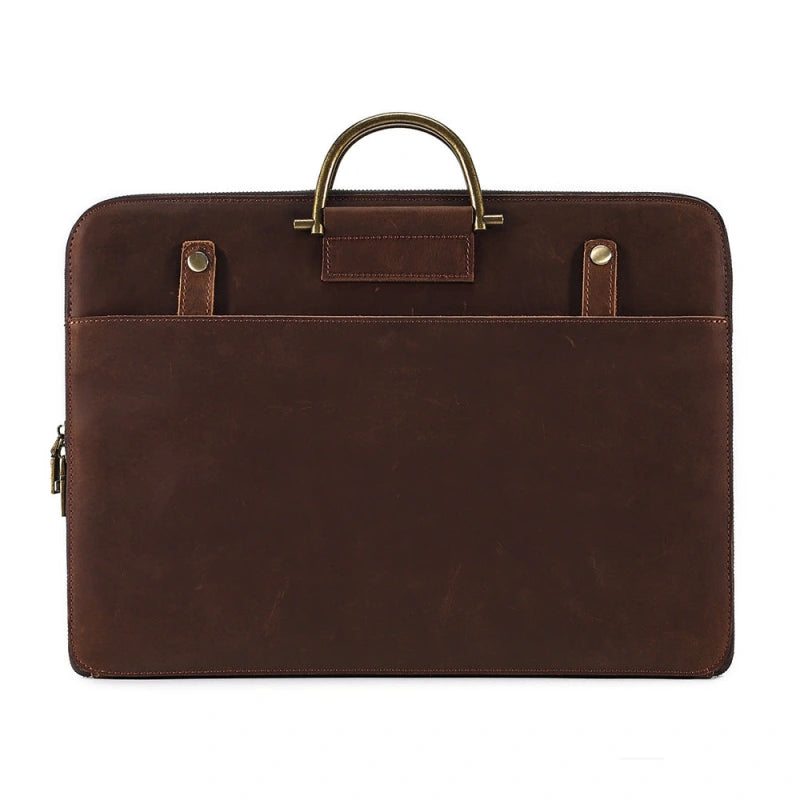 Cartable en cuir marron foncé avec poignée en métal doré vue de face